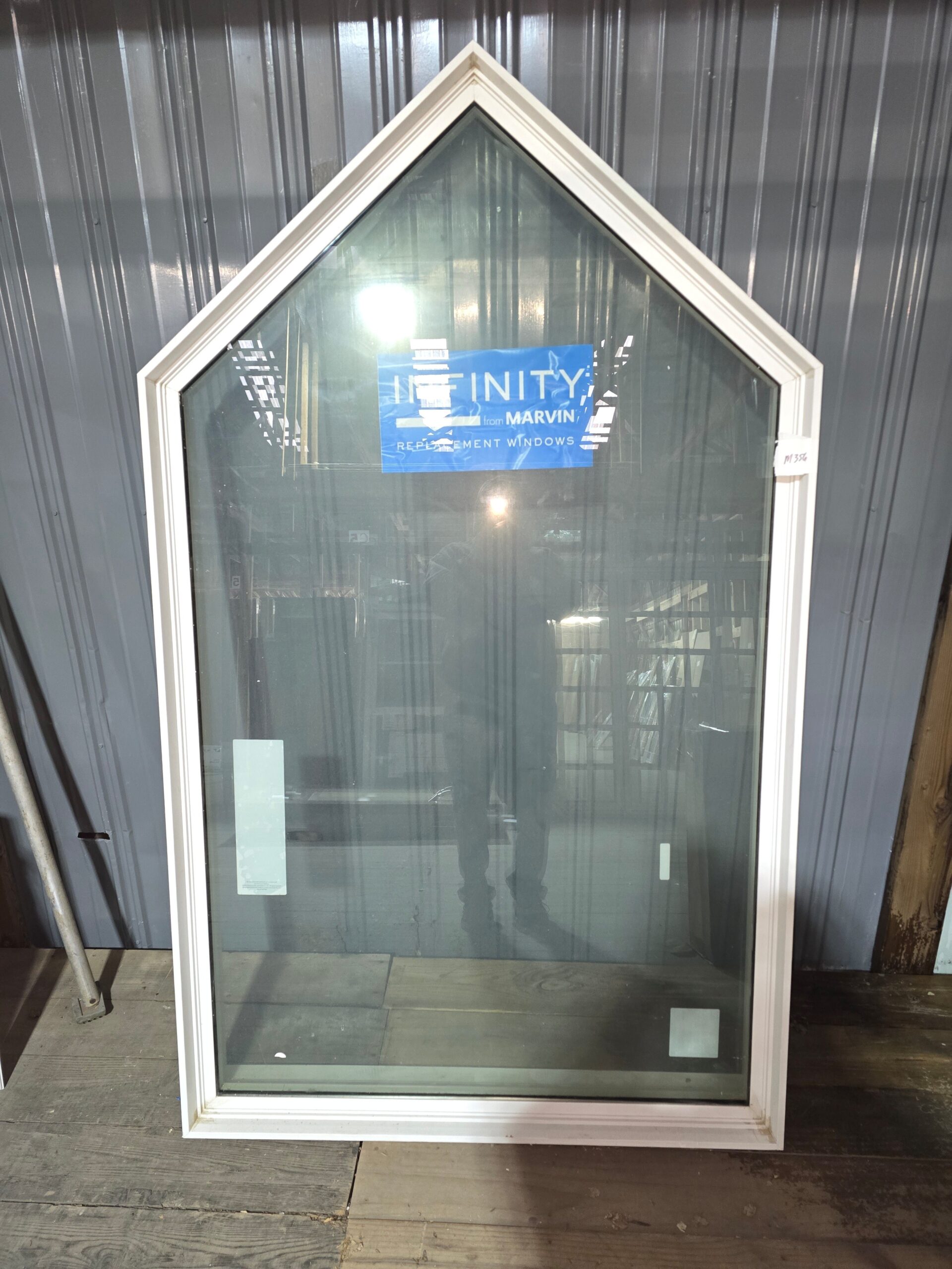 Dog House Window - M356