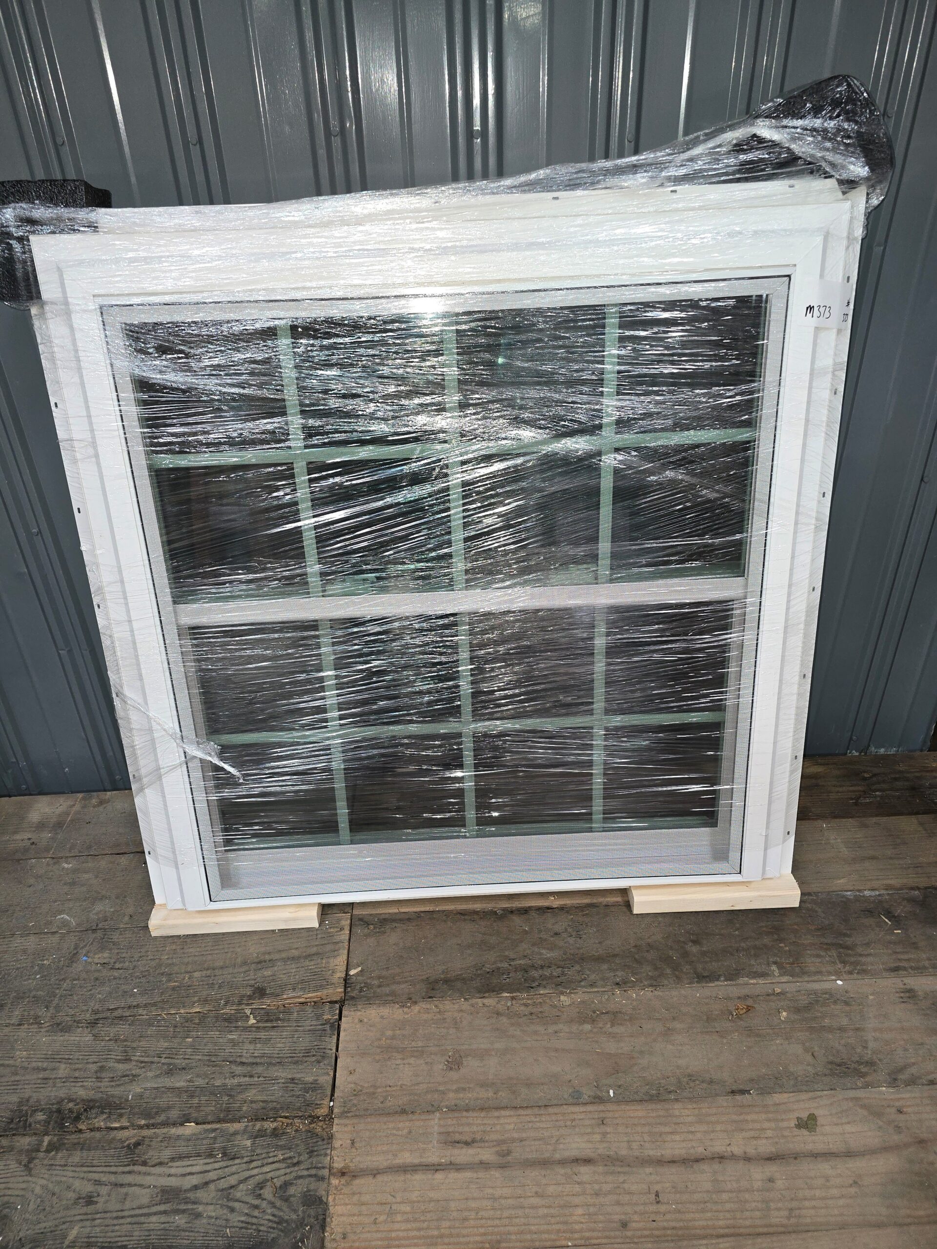 Double Hung Window - M373 & M374