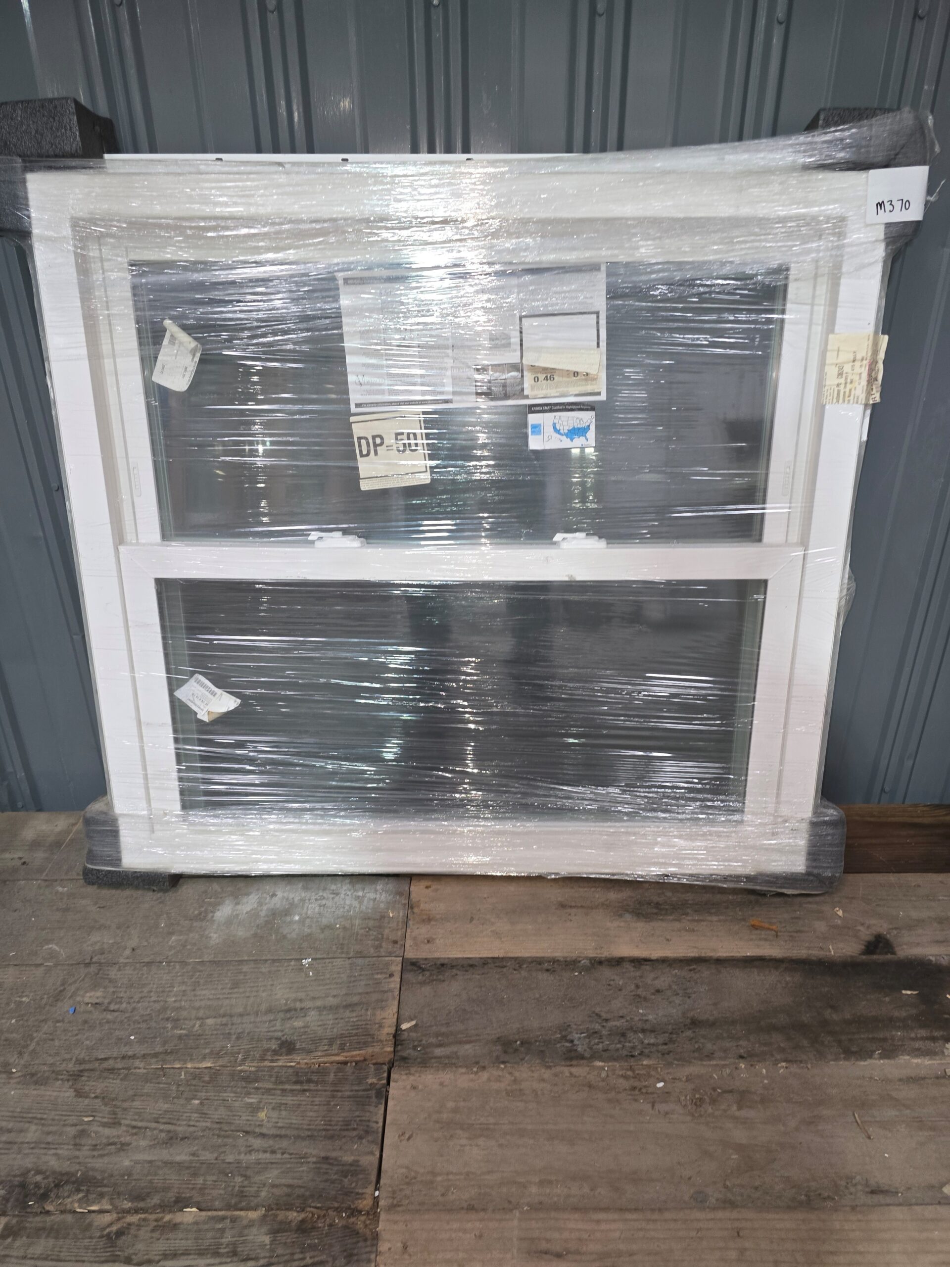 Vinyl Double Hung Window - M370 & M371 & M372